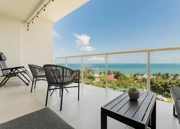 Blue Dream Beachfront 2 Bdr By Casa Paraiso